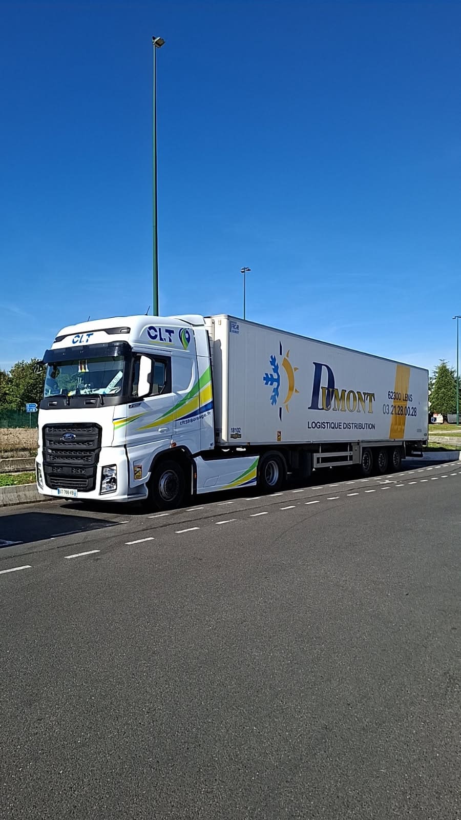 Location de tracteur et semi-remorque avec conducteur